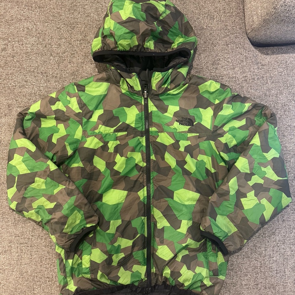 The North Face Kids Reversible Green Camo Puffer Jacket